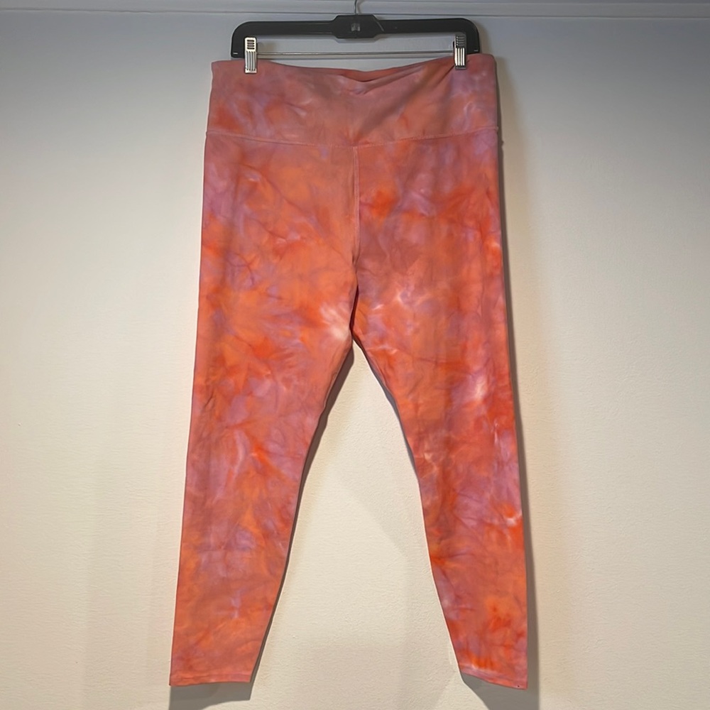 Joy Lab Cropped Leggings in peach/pink/lavender TieDye XL
